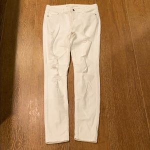 white jeans with holes